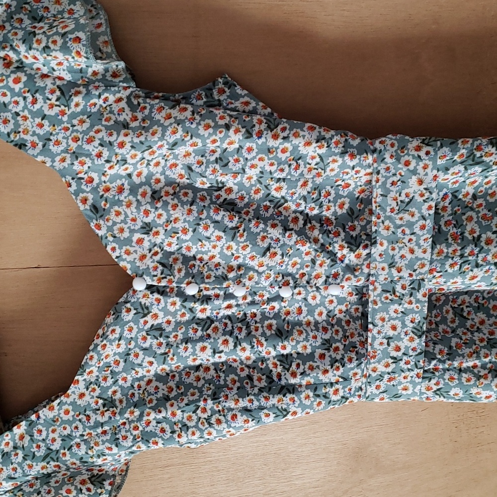 Floral Sweetheart Neckline Dress - Picture 5 of 12